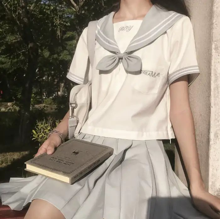 下女